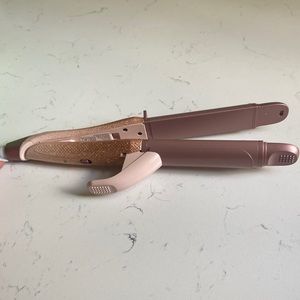 Travel Size Clamp and Curl Beachwaver. Used twice